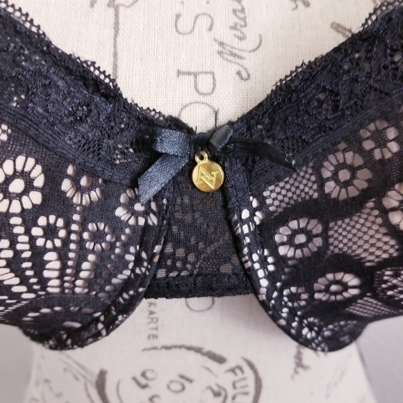 ADRIENNE VITTADINI STUDIO BLACK LACE BRA - Picture 3 of 16
